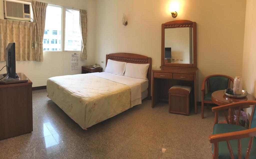 Chantai Hotel Хуалиен Сити Екстериор снимка