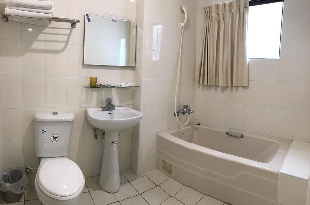 Chantai Hotel Хуалиен Сити Екстериор снимка