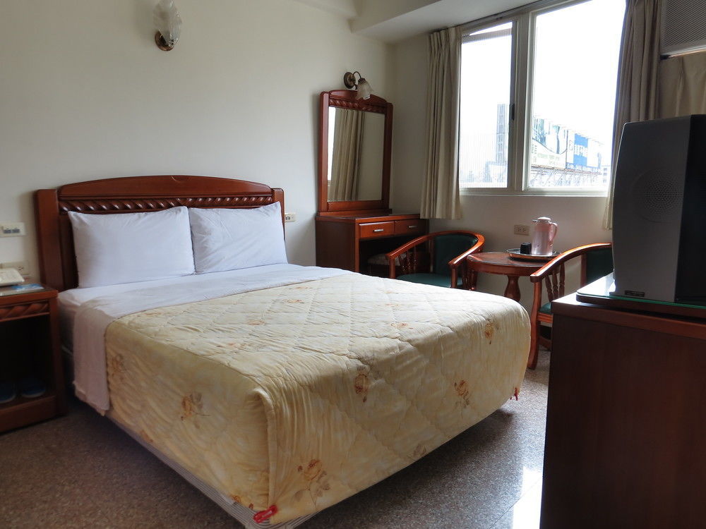 Chantai Hotel Хуалиен Сити Екстериор снимка