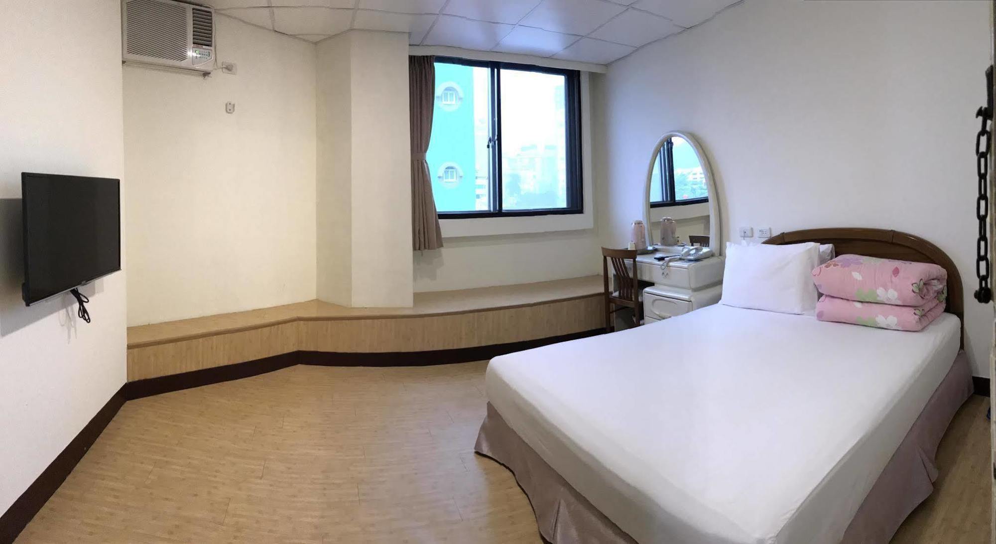 Chantai Hotel Хуалиен Сити Екстериор снимка
